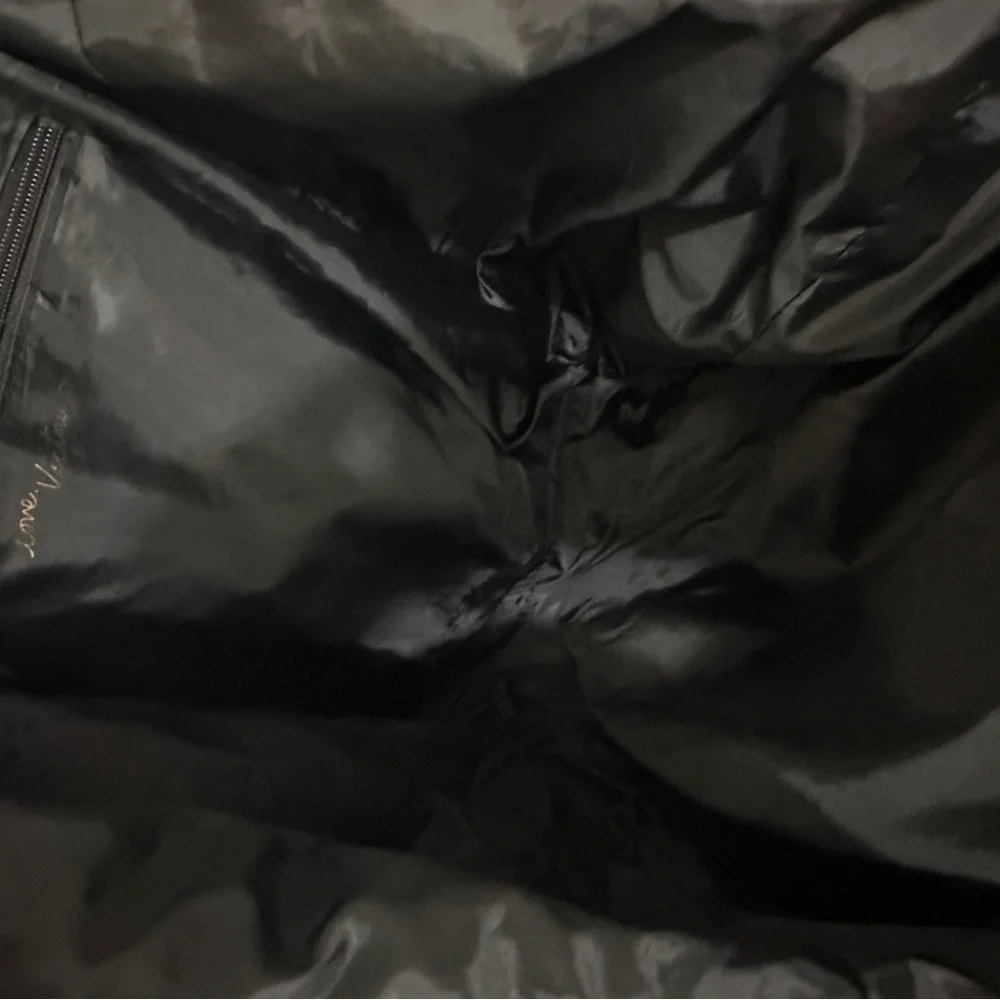 258 Victoria’s Secret | EUC Black Gold Heart Tote Bag Shopper Large (22x13x9)
